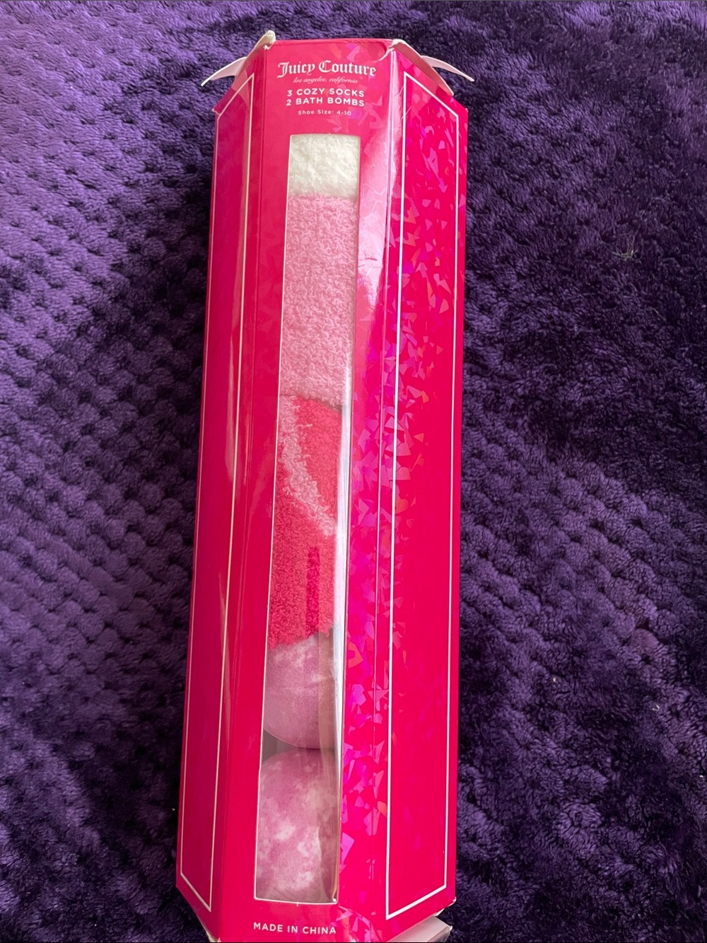 Juicy Couture 3 Cozy Socks & 2 Bath Bombs NEW